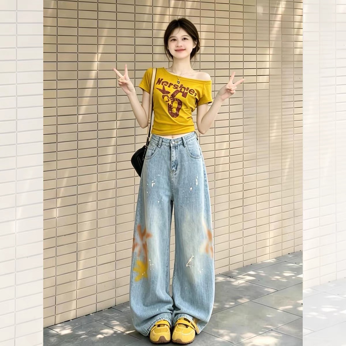 Ginger Yellow Off-Shoulder Printed Slimming Short-Sleeve T-Shirt for Women Summer 2026 Casual Chic Miu-Style Top - Image 2