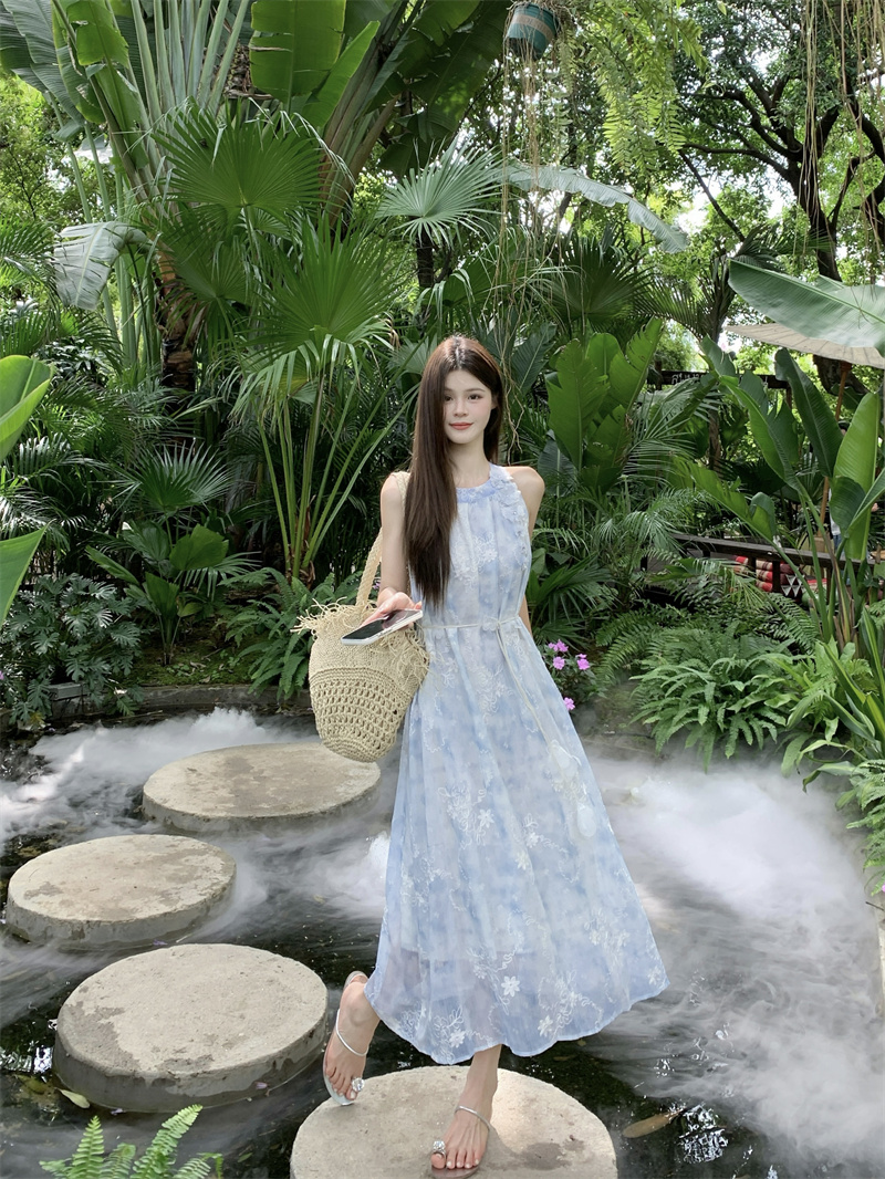 French Blue Vacation Dress 2026 Summer Floral Halter Neck - Image 2
