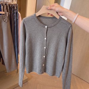 Old Money Style Women's Knit Cardigan Lightweight Early Autumn Sun Protection Crew Neck Long Sleeve Top