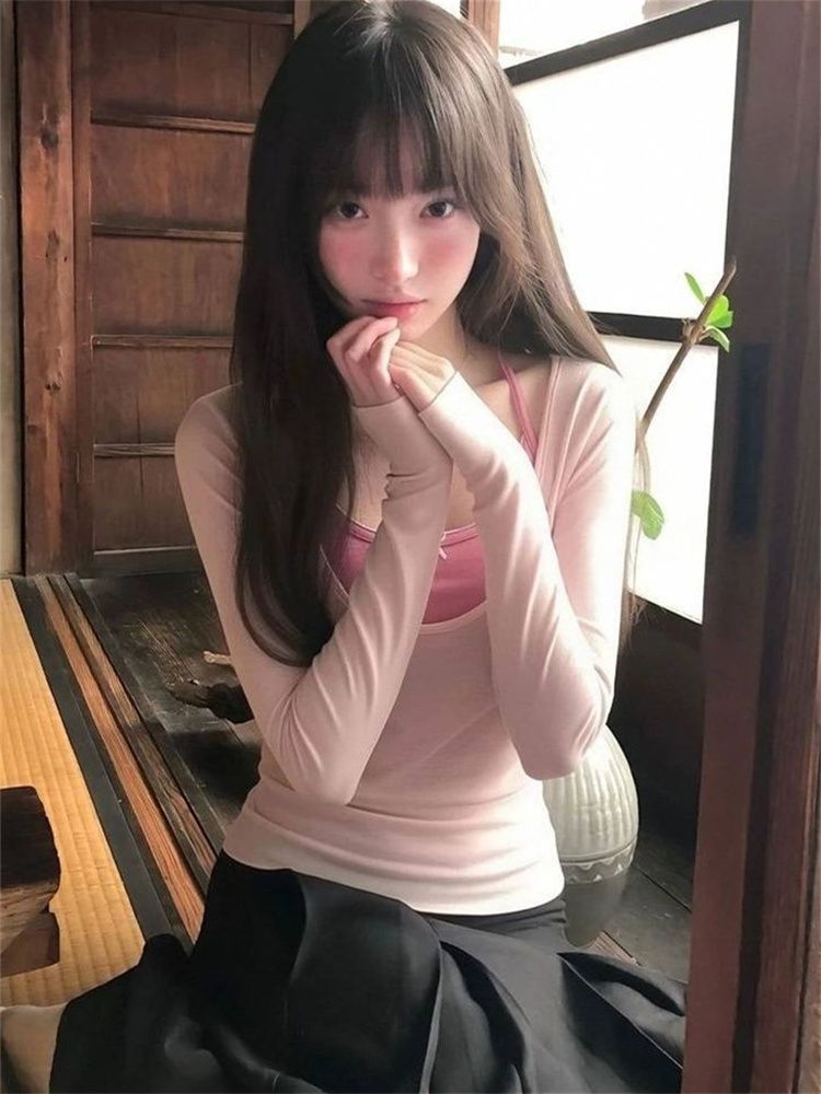 Women's Summer Two-Piece Set with Long Sleeve T-Shirt and Pink Cami - Image 4