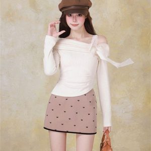 Women's Sweet Bow Tie Long Sleeve T-Shirt Winter Slim Fit One-Shoulder Top