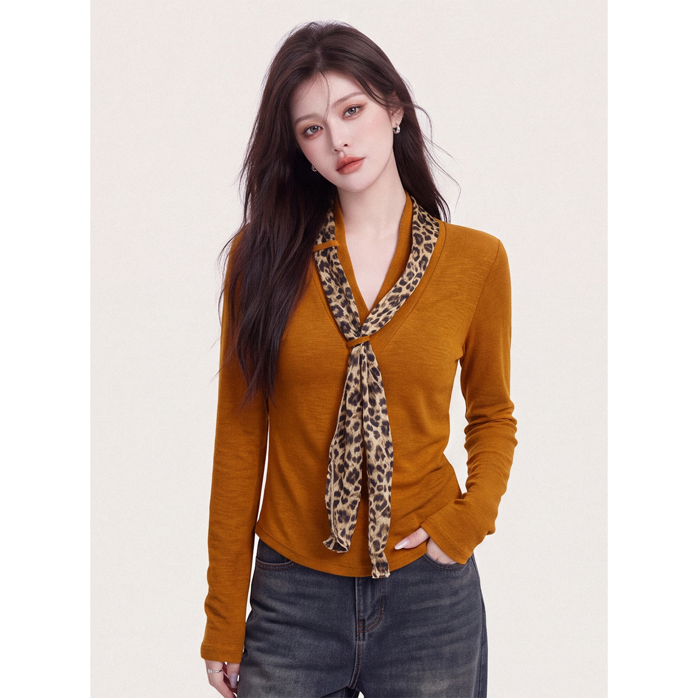 Women's Leopard Print Ribbon Two-Piece Long Sleeve V-Neck Slim Fit T-Shirt Early Autumn - Image 2